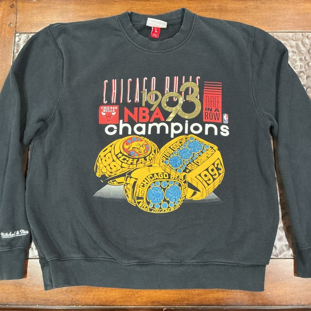 Mitchell And Ness Chicago Bulls 1993 Champion Sweatshirt, Large, NBA